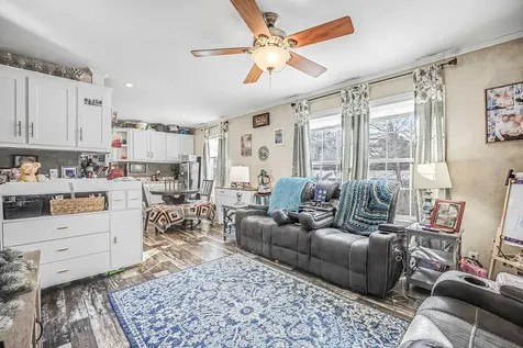 28 Woodlawn Drive Allenstown NH 03275