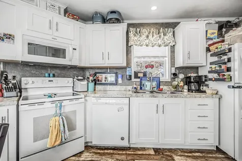 28 Woodlawn Drive Allenstown NH 03275