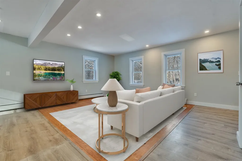 24 Nute Road Madbury NH 03823