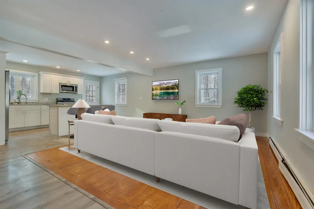 24 Nute Road Madbury NH 03823