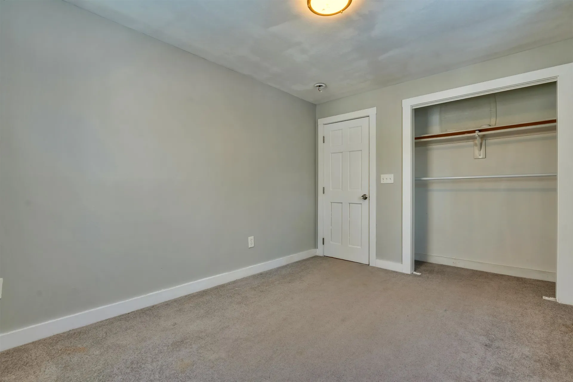 24 Nute Road Madbury NH 03823