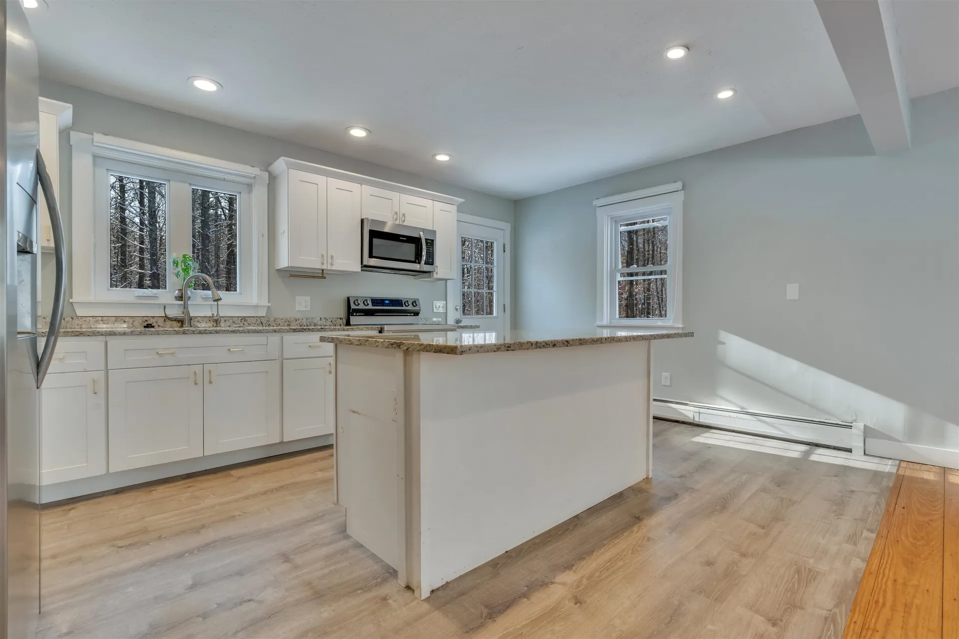 24 Nute Road Madbury NH 03823