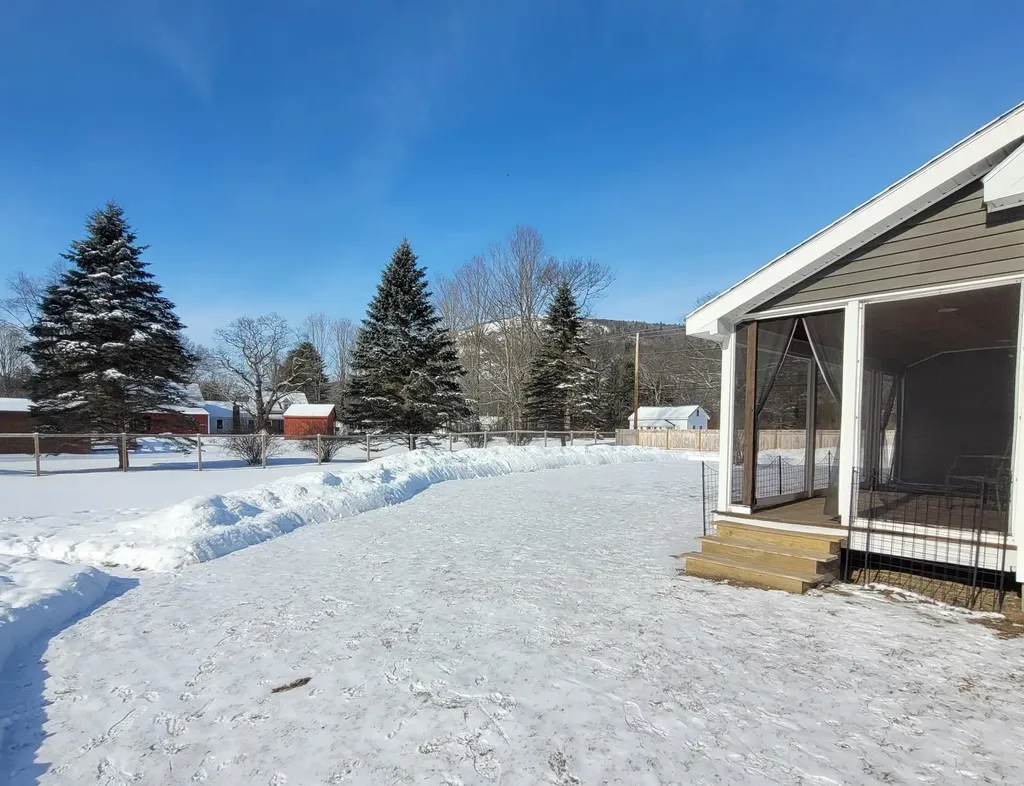 309 Depot Street Rumney NH 03266