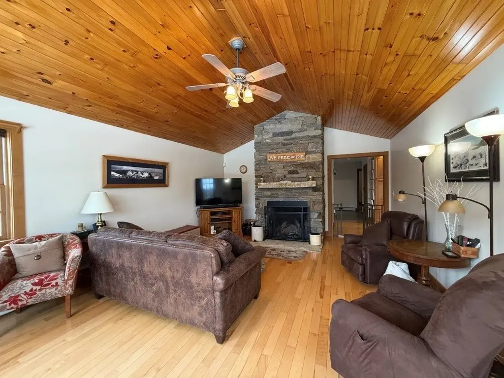 21 Highland Avenue Canaan NH 03741