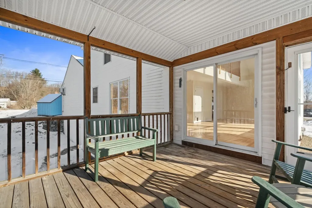 733 South Stark Highway Weare NH 03281