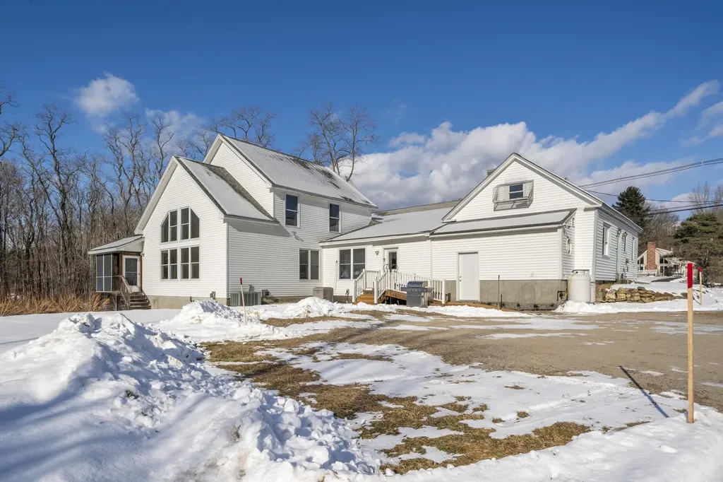 733 South Stark Highway Weare NH 03281