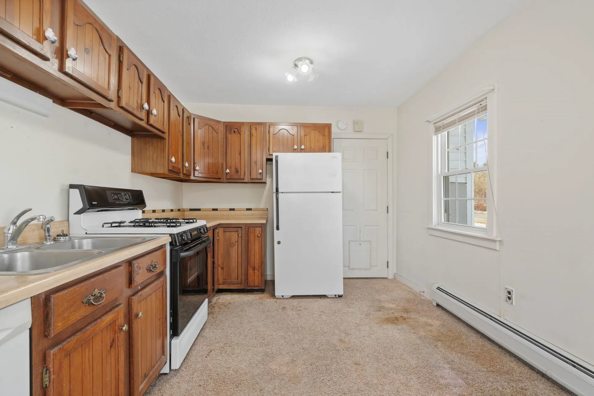 733 South Stark Highway Weare NH 03281