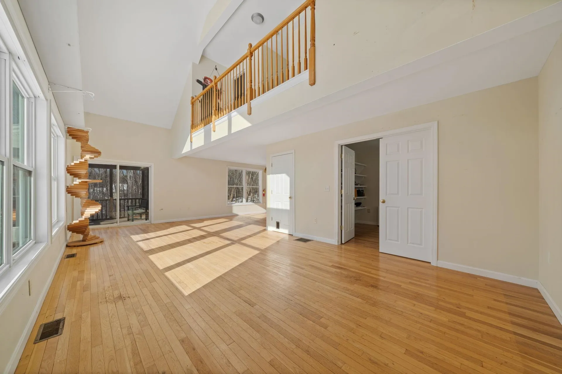 733 South Stark Highway Weare NH 03281