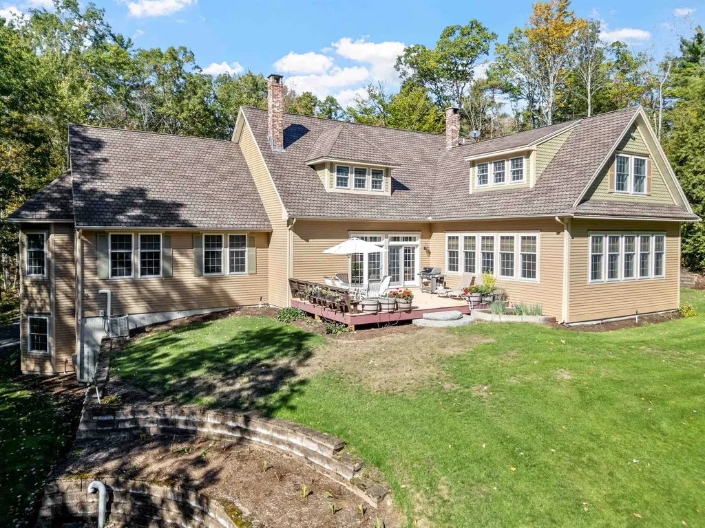 66 Hayes Lane Moultonborough NH 03254