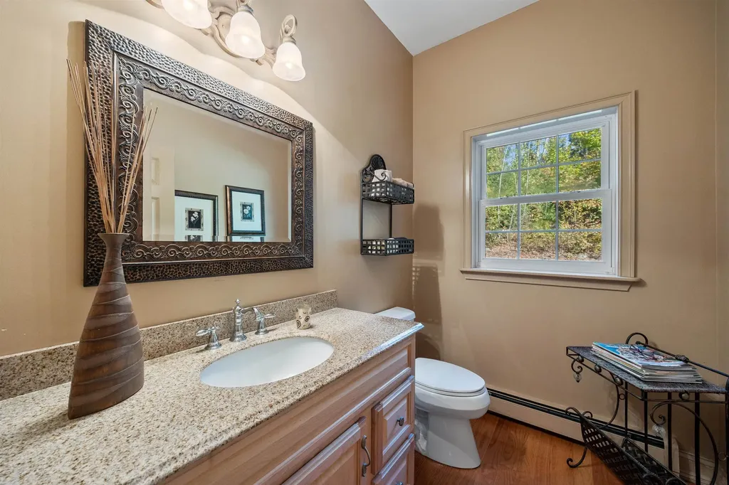 66 Hayes Lane Moultonborough NH 03254