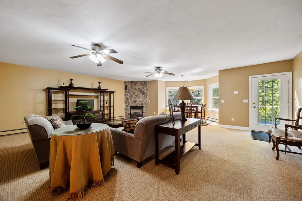 66 Hayes Lane Moultonborough NH 03254