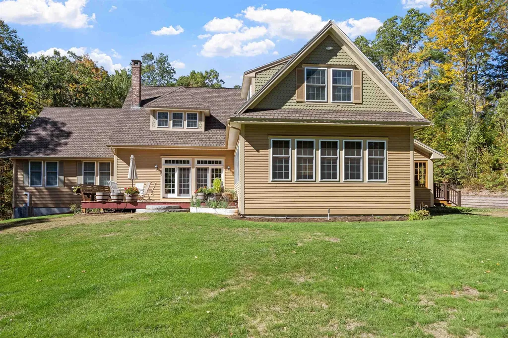 66 Hayes Lane Moultonborough NH 03254