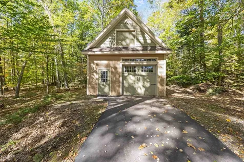 66 Hayes Lane Moultonborough NH 03254