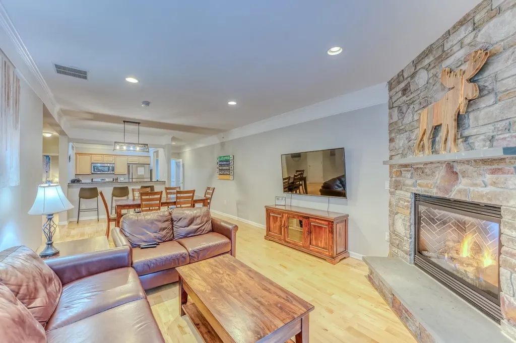 8 Twin Tip Terrace Lincoln NH 03251