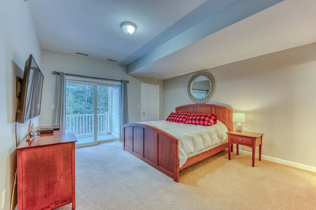 8 Twin Tip Terrace Lincoln NH 03251