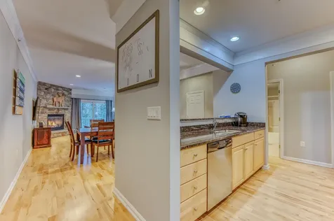 8 Twin Tip Terrace Lincoln NH 03251