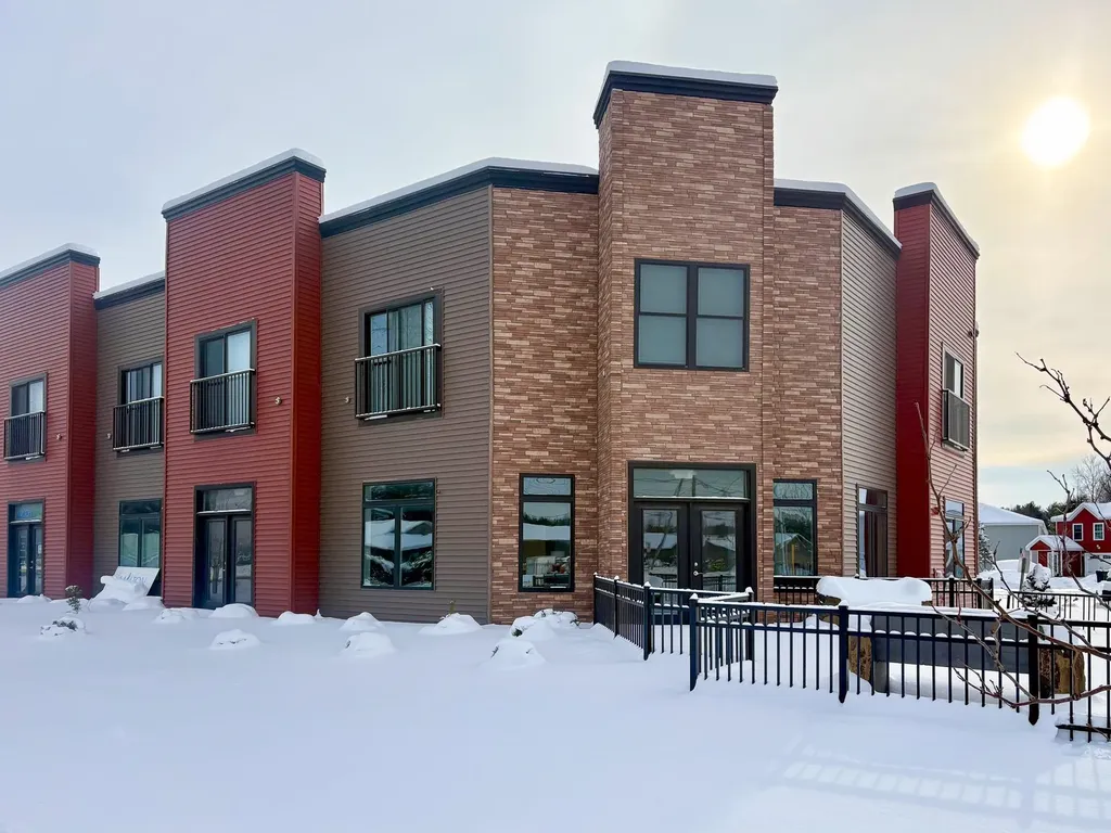 28 Cornelia Court Milton VT 05468