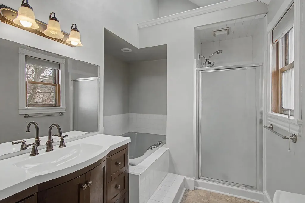 7 Bay View Drive St. Albans Town VT 05478