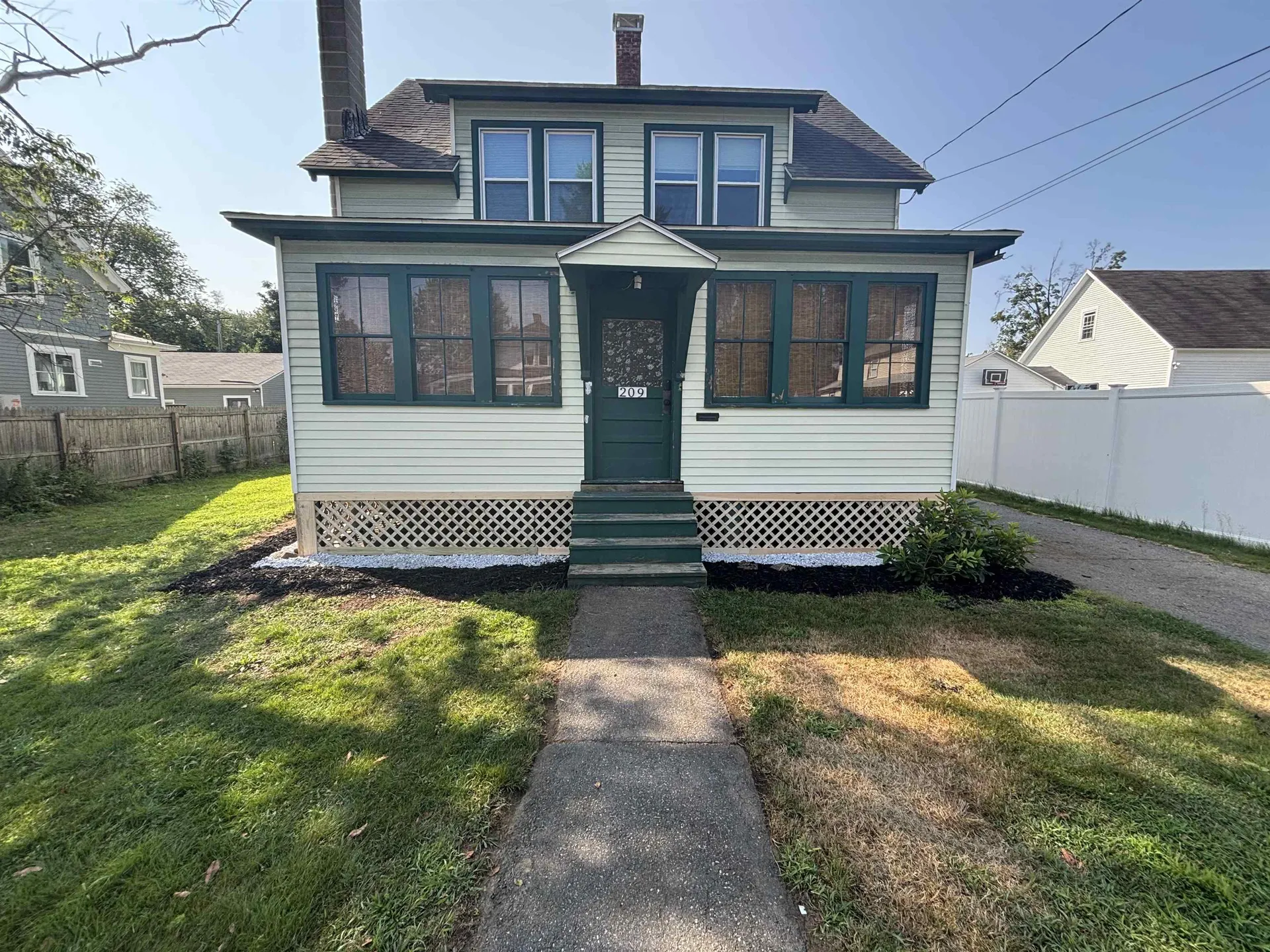 Keene NH, 209 Baker Street