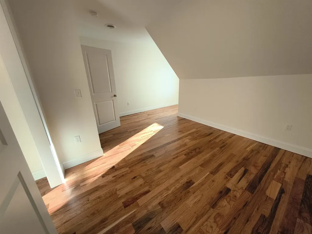 386 Union Avenue Laconia NH 03246