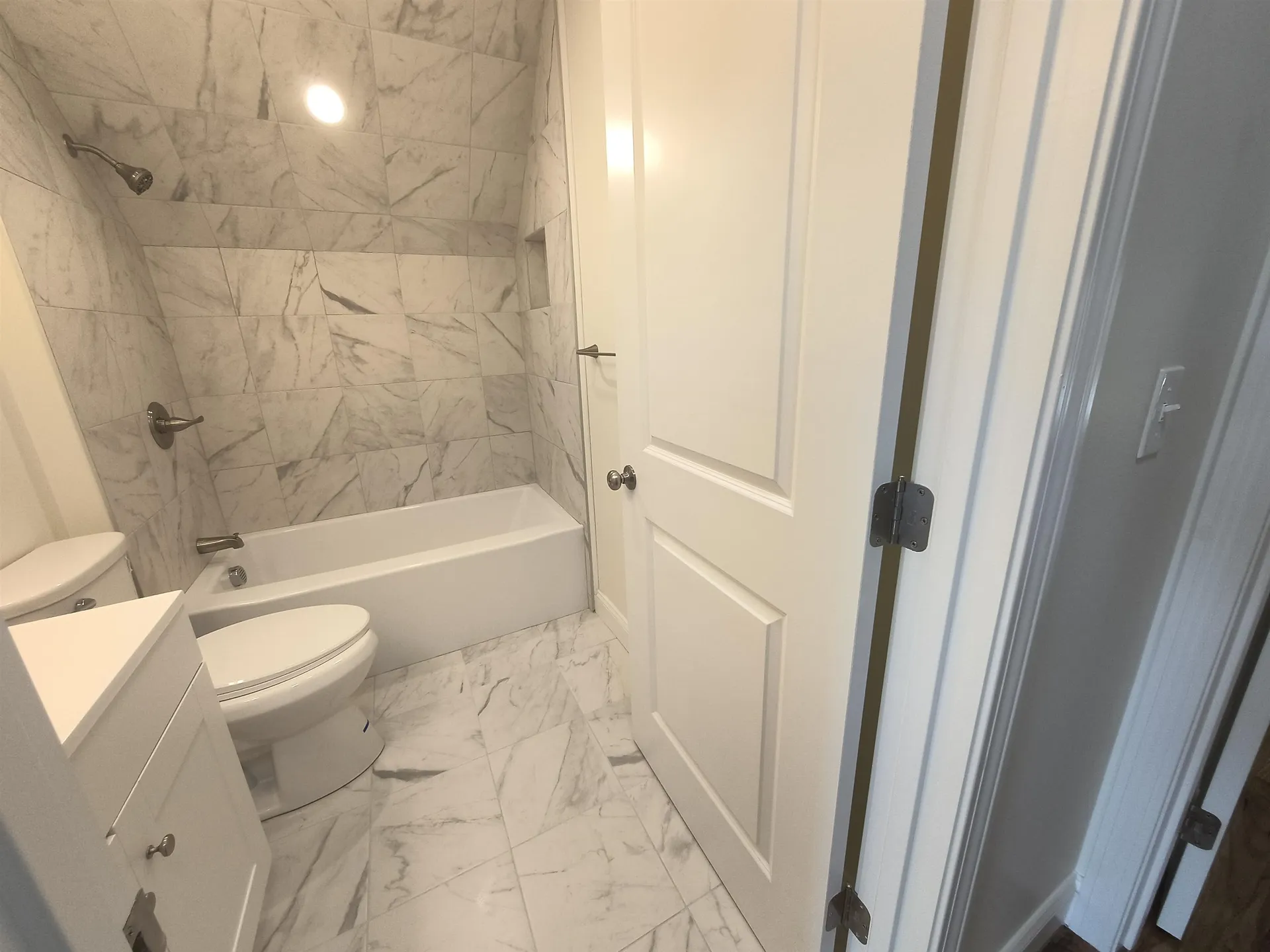 386 Union Avenue Laconia NH 03246