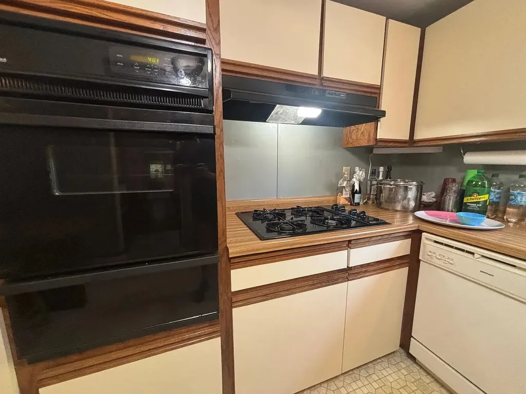 9 Westbury Road Meredith NH 03253