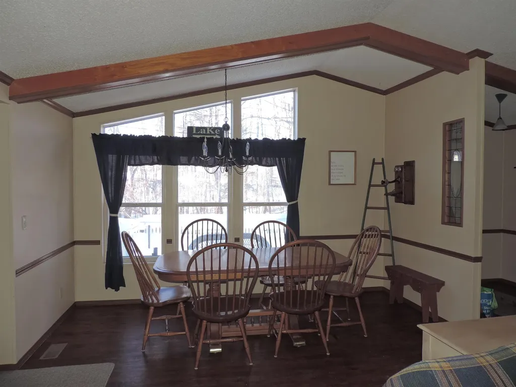 9 Westbury Road Meredith NH 03253