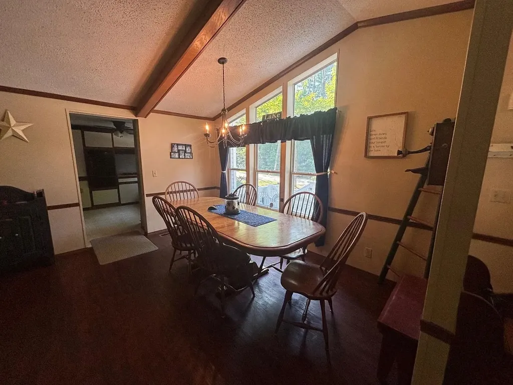 9 Westbury Road Meredith NH 03253