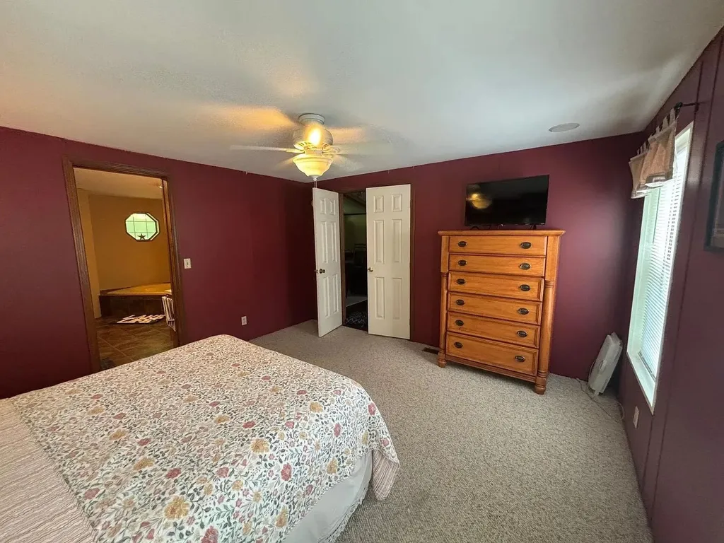 9 Westbury Road Meredith NH 03253