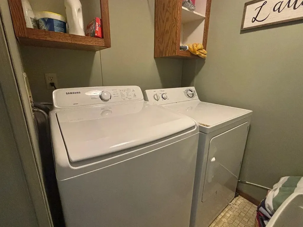 9 Westbury Road Meredith NH 03253