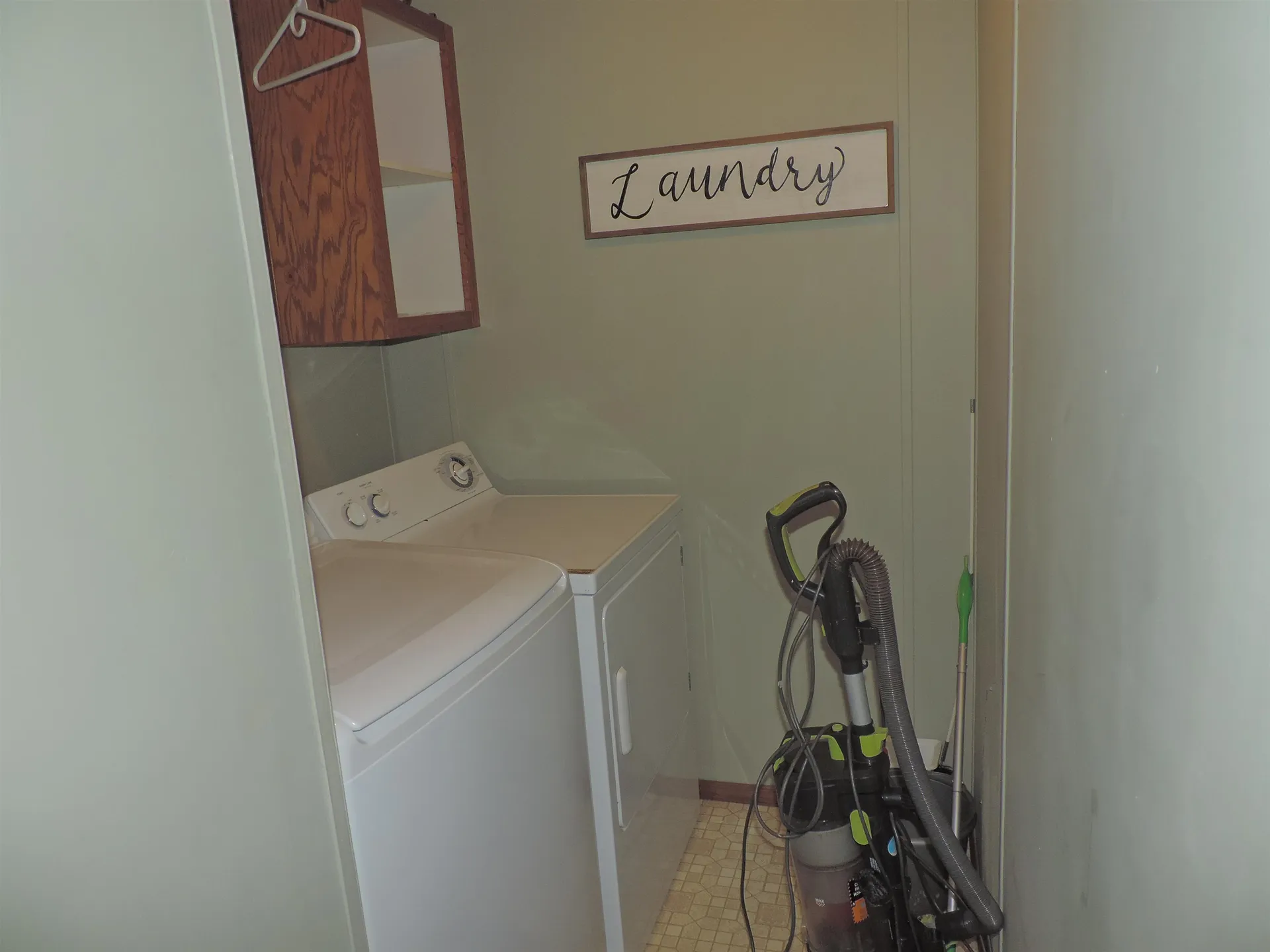 9 Westbury Road Meredith NH 03253