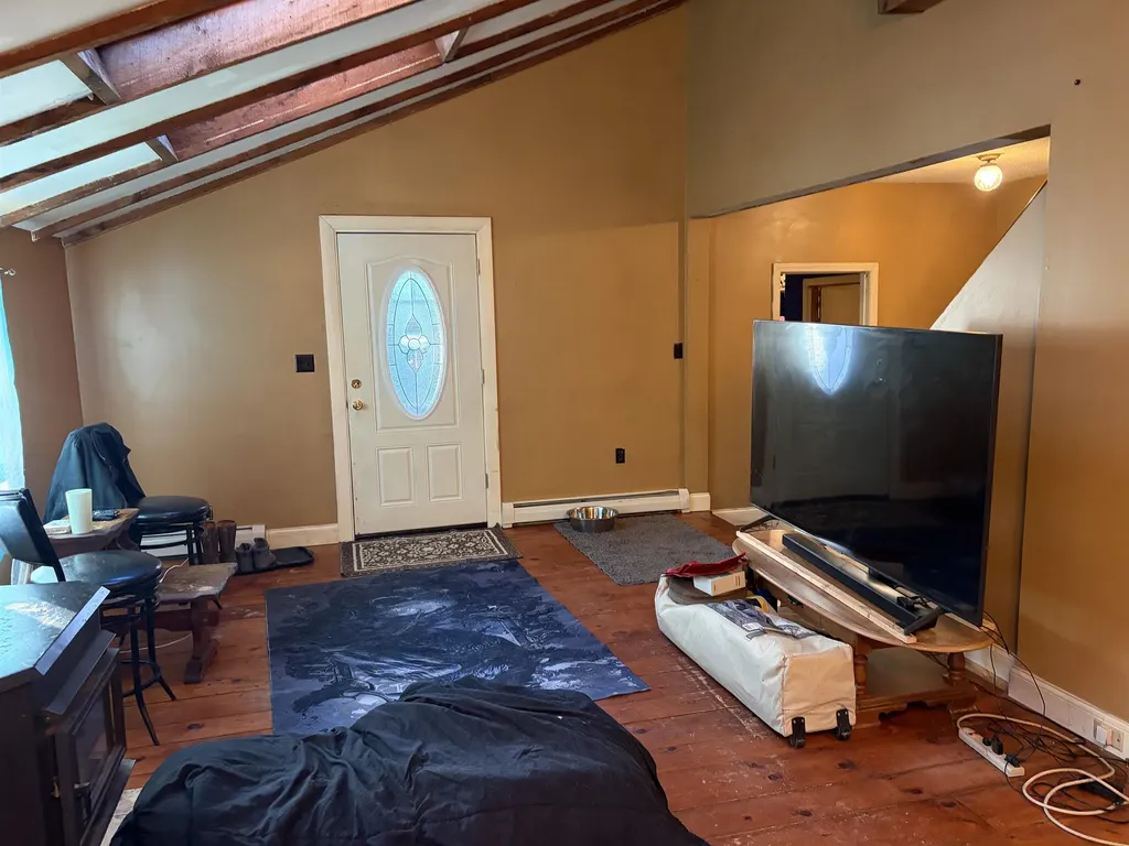 47 Taft Road Swanzey NH 03446