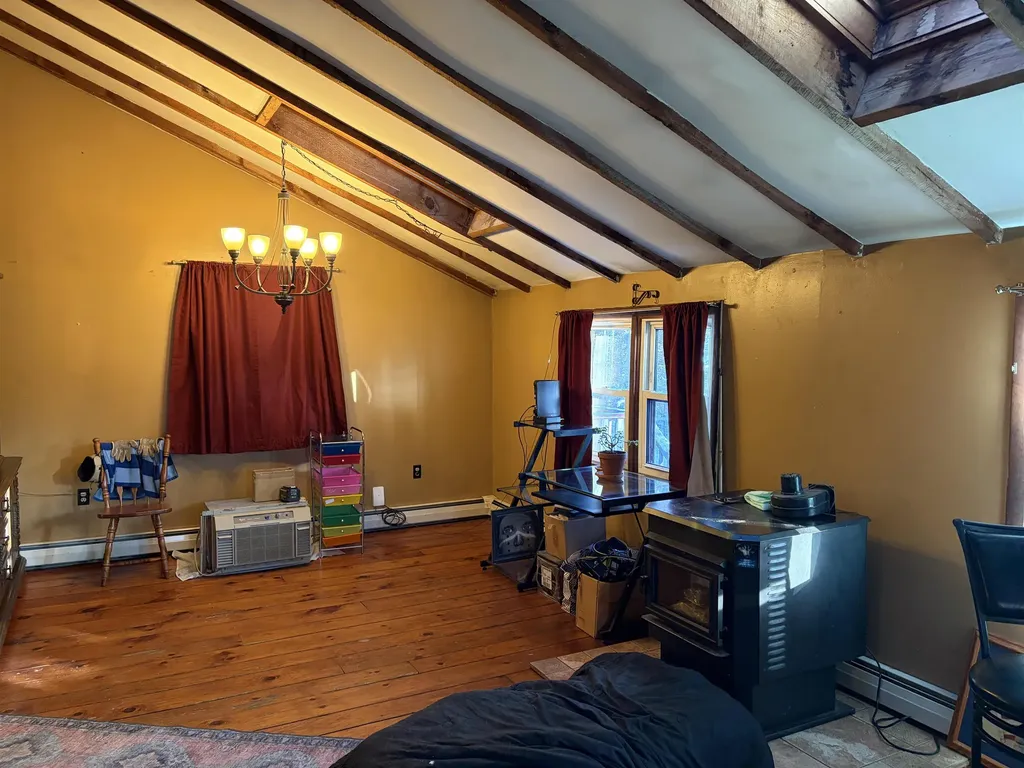 47 Taft Road Swanzey NH 03446