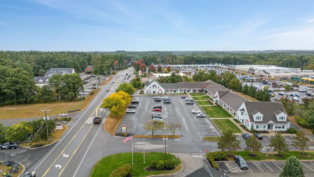 29 Lafayette Road North Hampton NH 03862