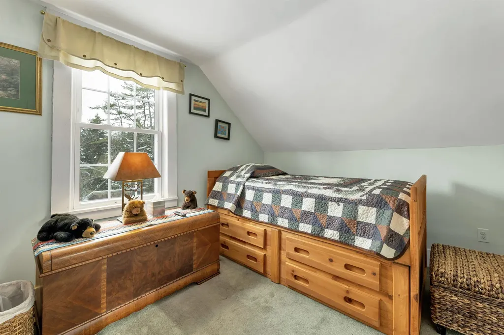 264 Wing Road Bethlehem NH 03574