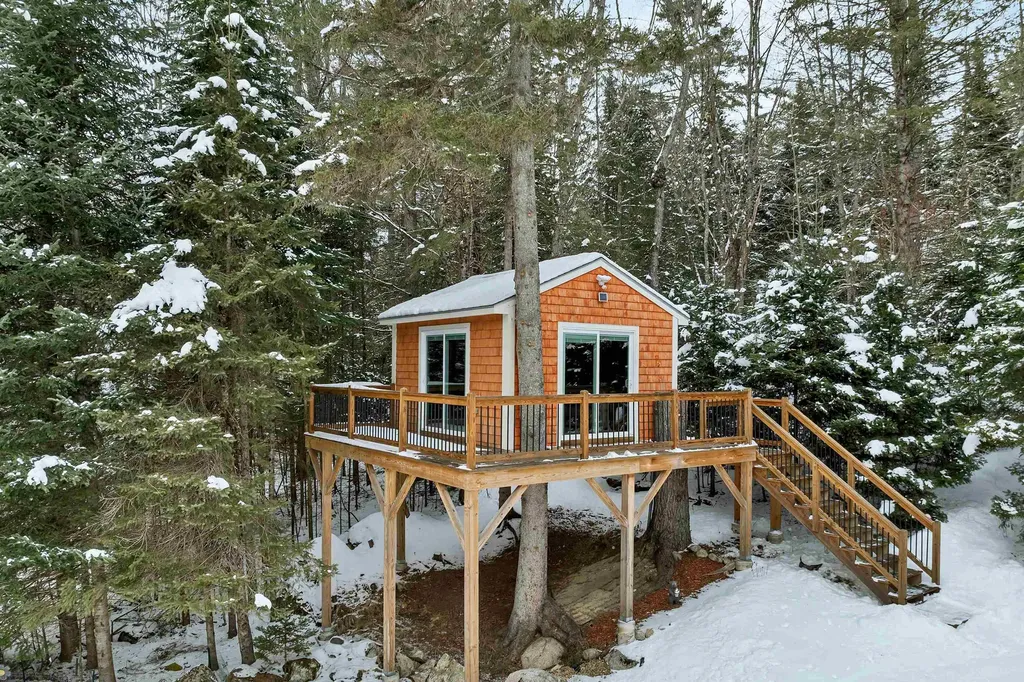 264 Wing Road Bethlehem NH 03574