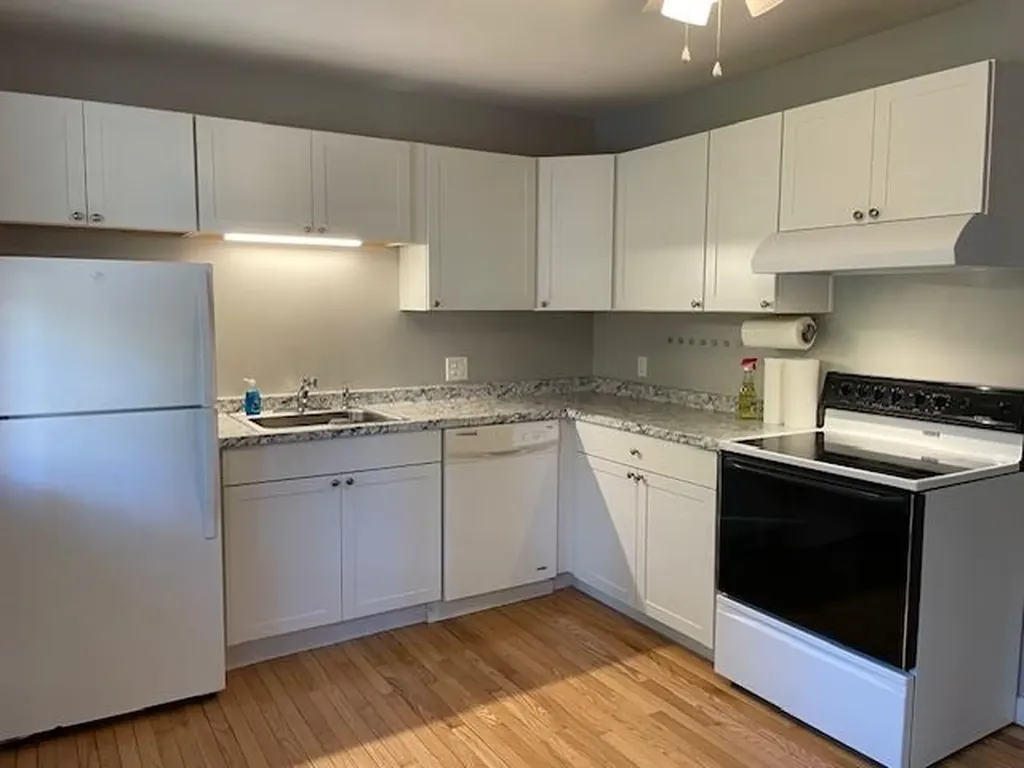 75 High Street Exeter NH 03833