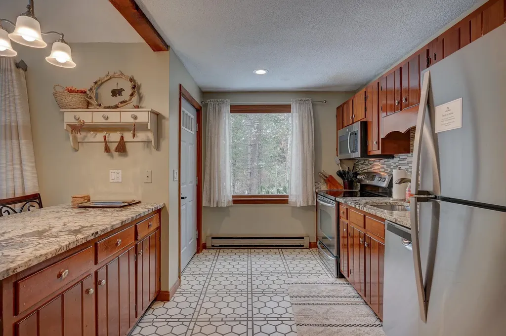 1 Whispering Brook Road Bartlett NH 03812