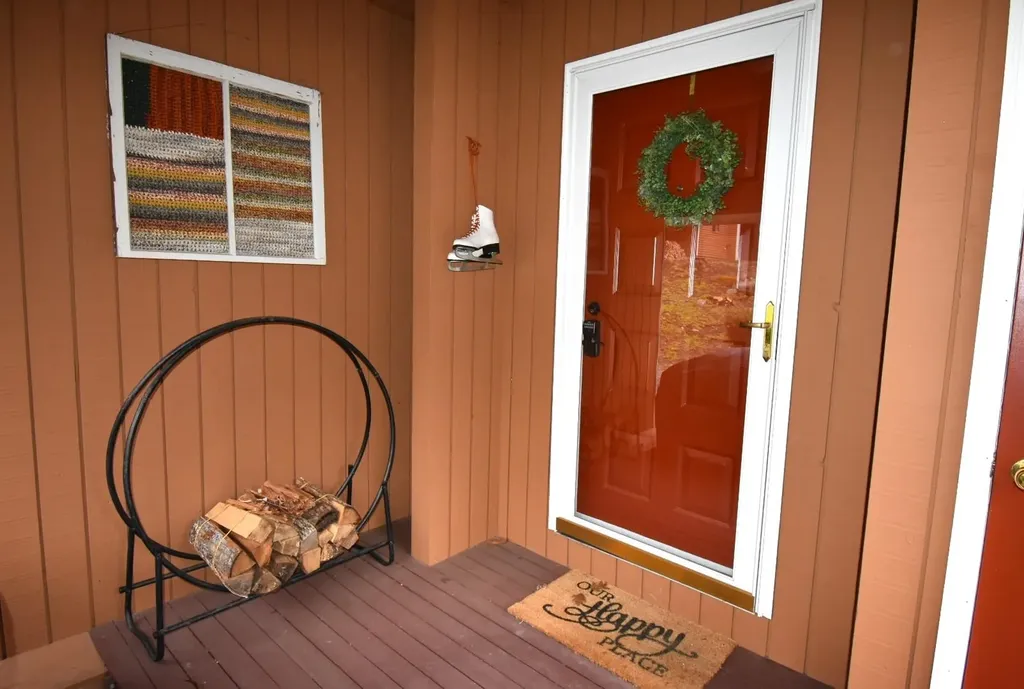 8 Streamside Road Campton NH 03223