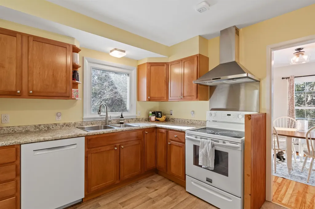 6 Donnelly Court St. Albans City VT 05478