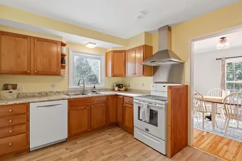 6 Donnelly Court St. Albans City VT 05478