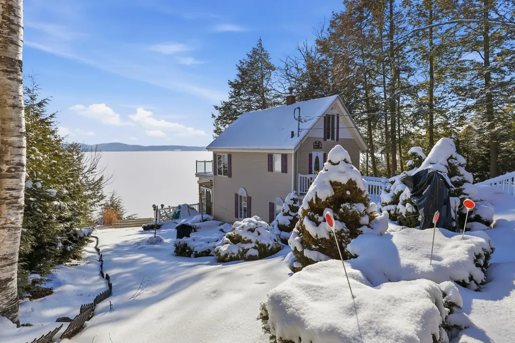 302 Black Brook Road Sanbornton NH 03269