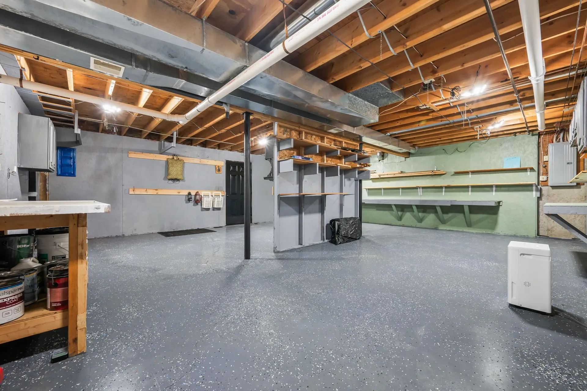 8 Ross Farm Road Albany NH 03818