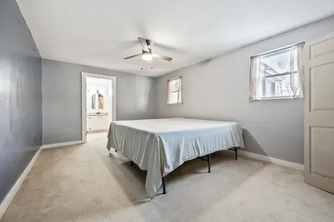 8 Ross Farm Road Albany NH 03818