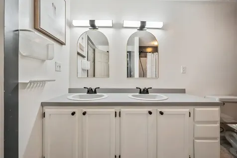 8 Ross Farm Road Albany NH 03818