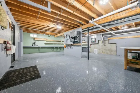 8 Ross Farm Road Albany NH 03818