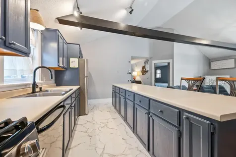 8 Ross Farm Road Albany NH 03818