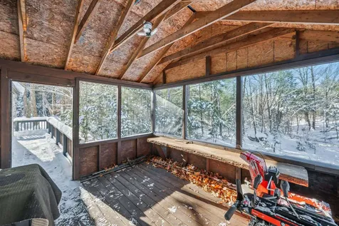 8 Ross Farm Road Albany NH 03818