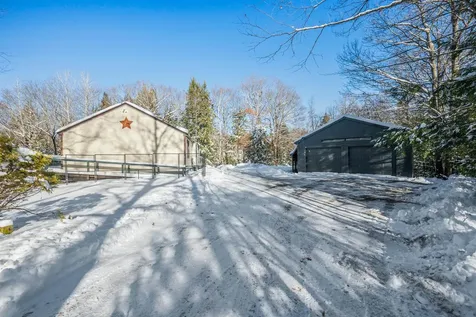 8 Ross Farm Road Albany NH 03818