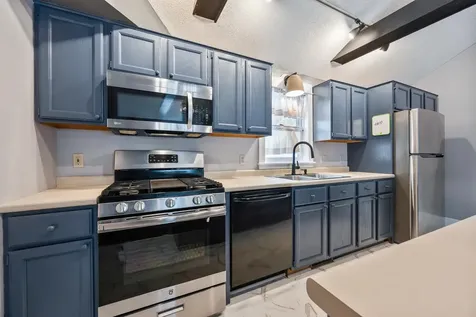 8 Ross Farm Road Albany NH 03818